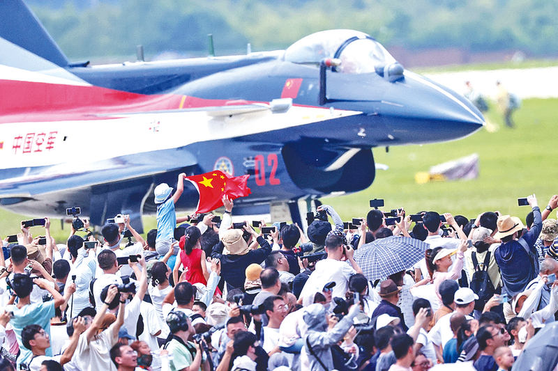 干淫逼逼网站长春航空展迎来首个公众日